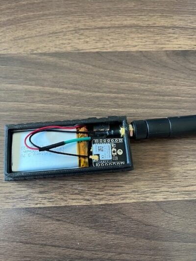 3D-Druck Gehäuse mit Akku und Antenne Bild 5