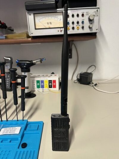 3D-Druck Gehäuse mit Akku und Antenne Bild 6